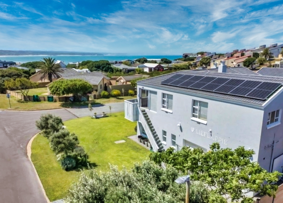 7 Bedroom Property for Sale in Stilbaai Wes Western Cape